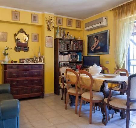 Carly & Dane Vacation House Appartement Taormina Buitenkant foto